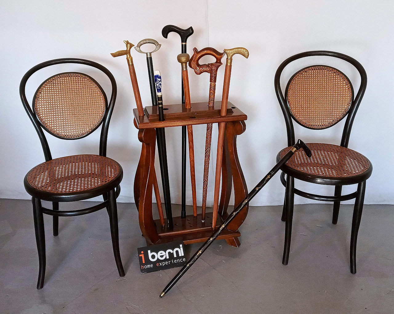 Pair of wood and Vienna straw chairs by J. & J. Kohn, 1920s 18