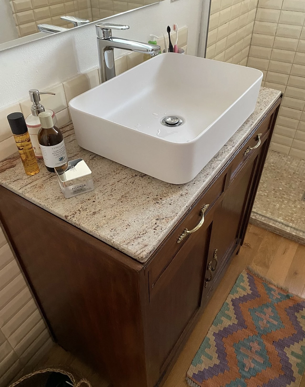 Mobile da bagno con piano in marmo rosato, inizio '900 2