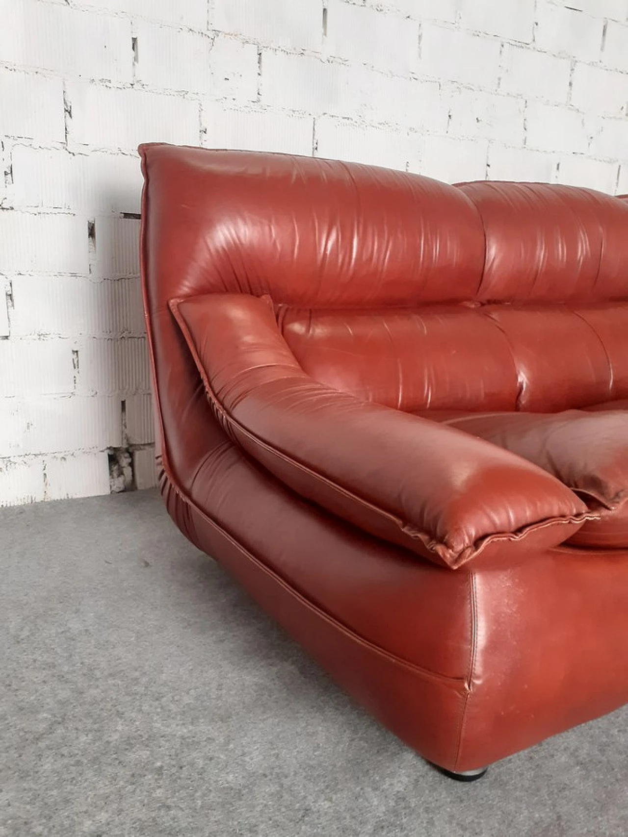 Leather sofa by Lev & Lev, 1970s 4