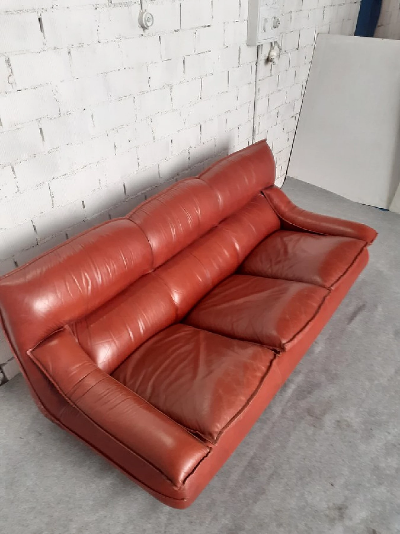 Leather sofa by Lev & Lev, 1970s 6