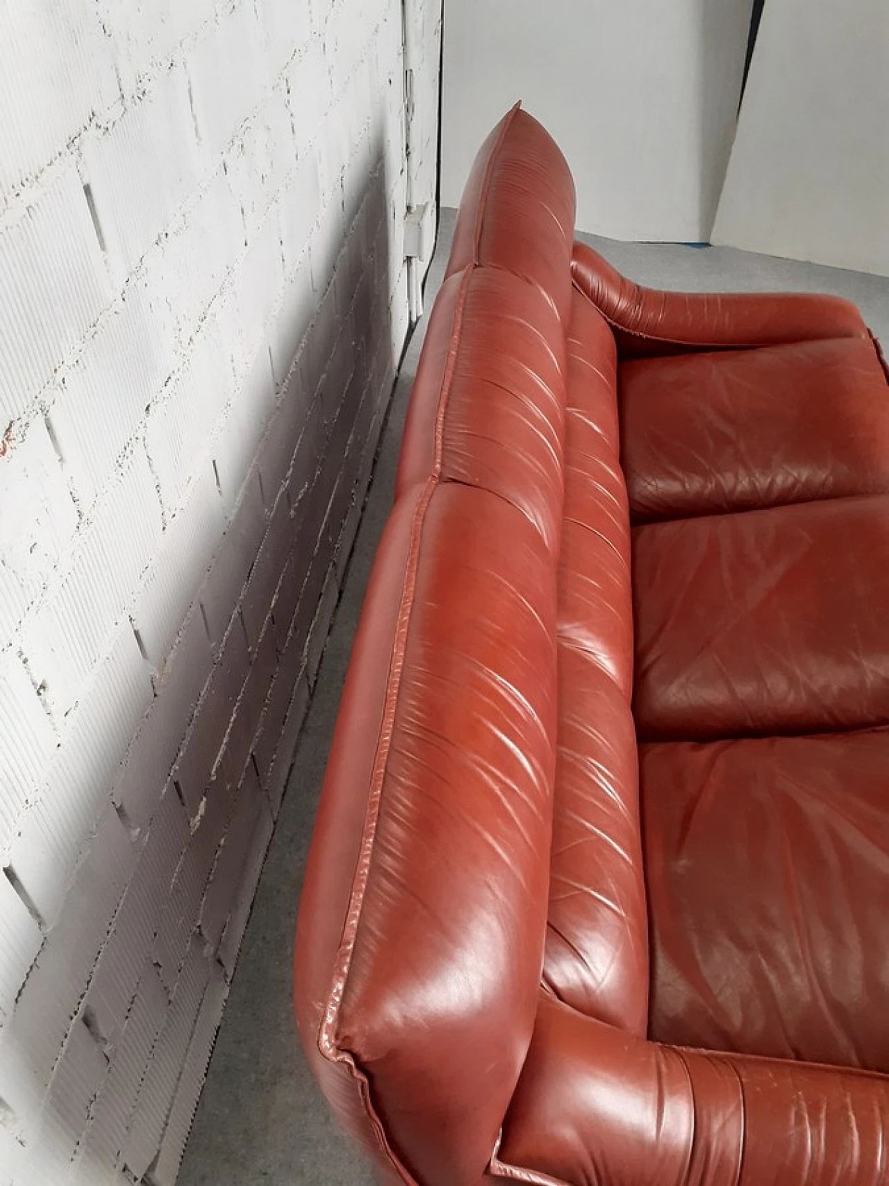 Leather sofa by Lev & Lev, 1970s 7