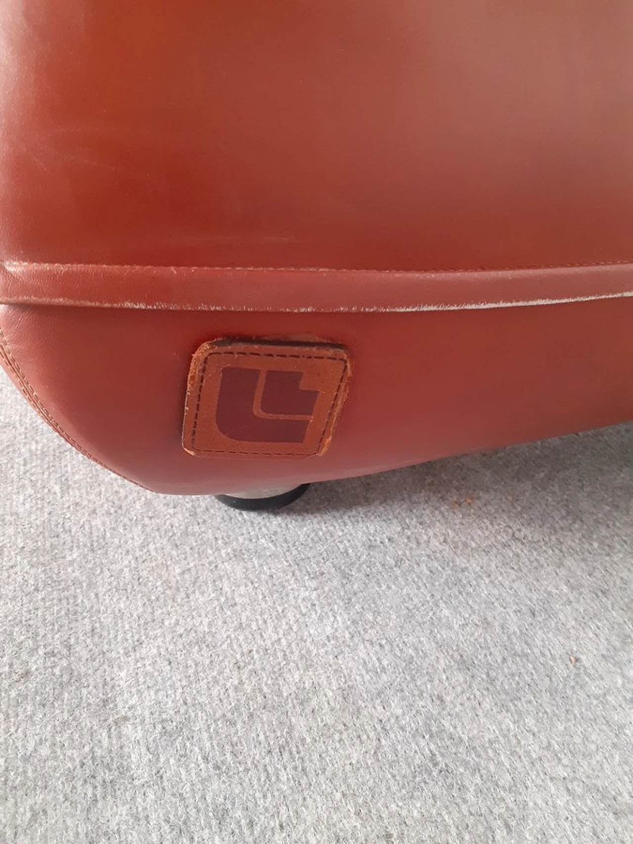 Divano in pelle di Lev & Lev, anni '70 8
