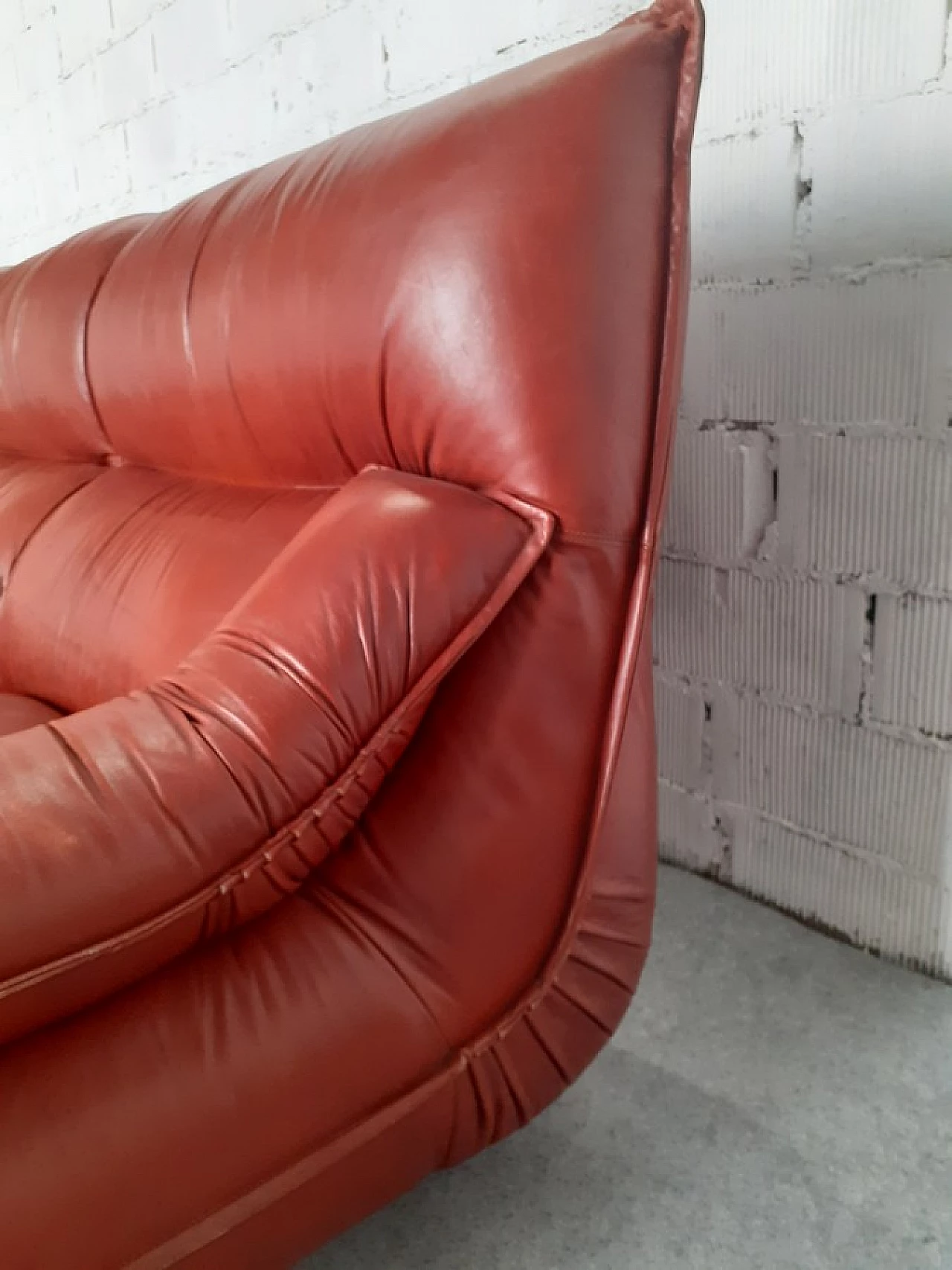 Leather sofa by Lev & Lev, 1970s 9