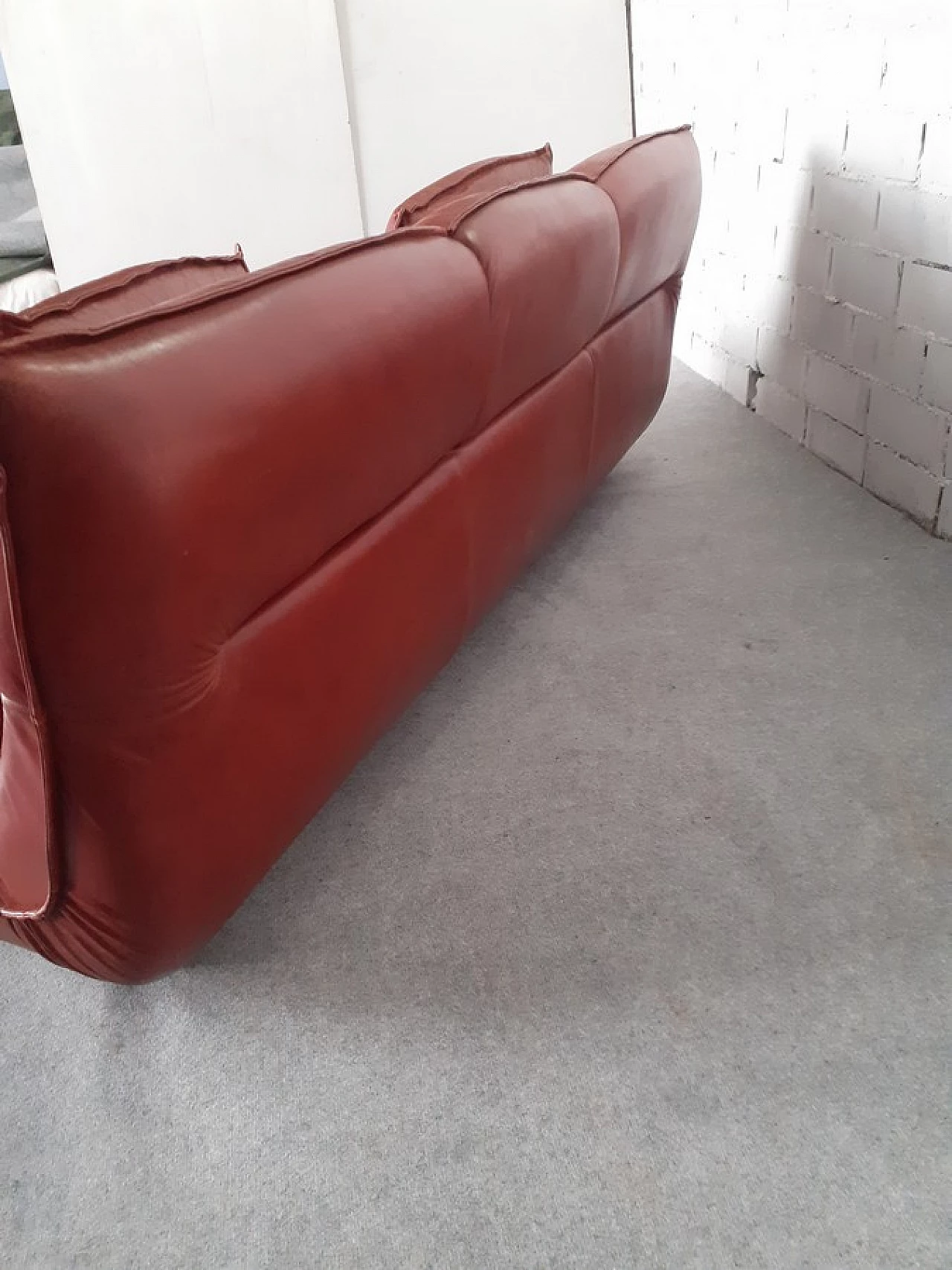 Leather sofa by Lev & Lev, 1970s 12