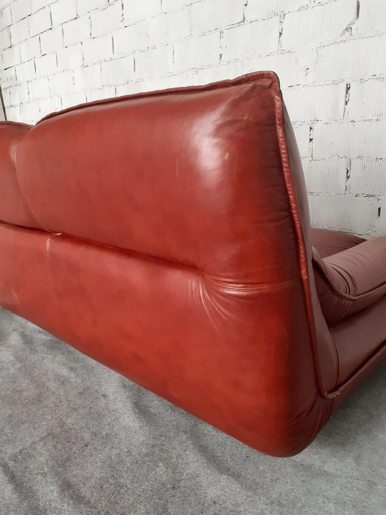 Leather sofa by Lev & Lev, 1970s 14