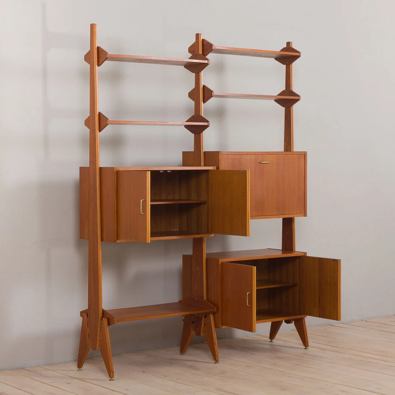 Teak bookcase with three cabinets in the style of Vittorio Dassi, 1960s 5