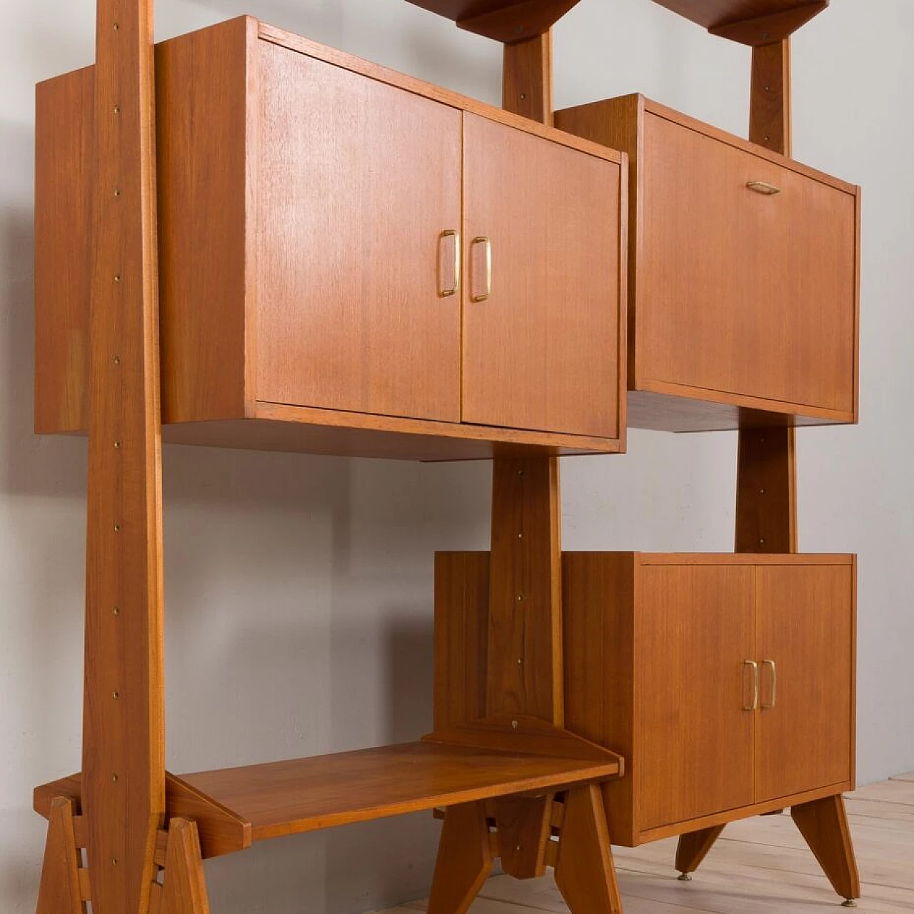 Teak bookcase with three cabinets in the style of Vittorio Dassi, 1960s 8