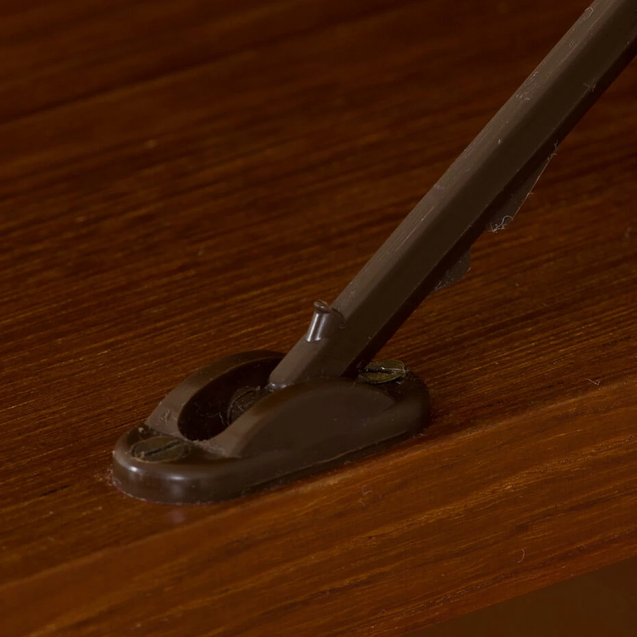 Libreria in teak con tre mobiletti nello stile di Vittorio Dassi, anni '60 17
