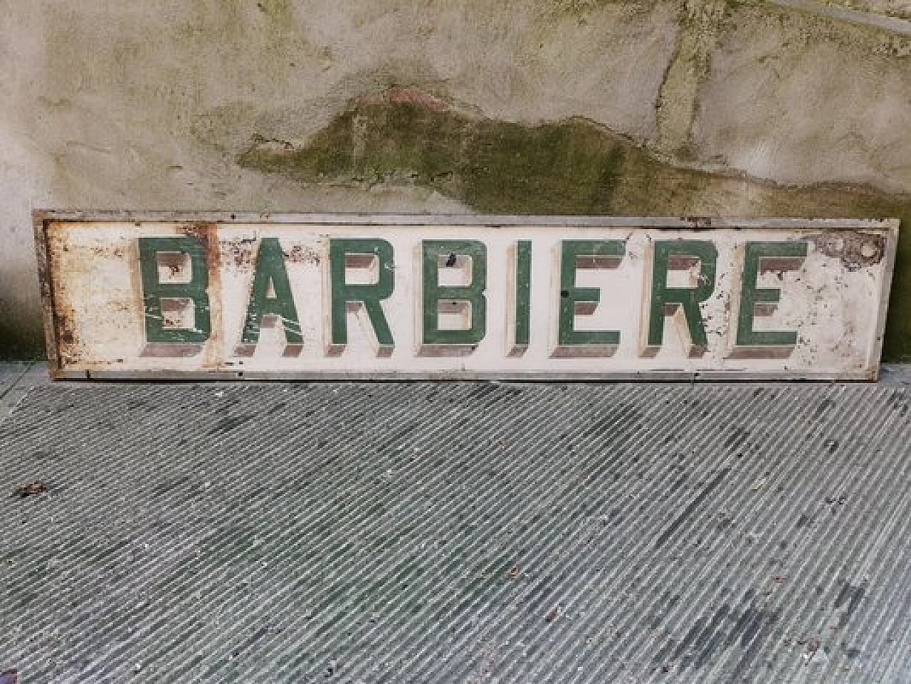 Insegna di barbiere in metallo, anni '40 1
