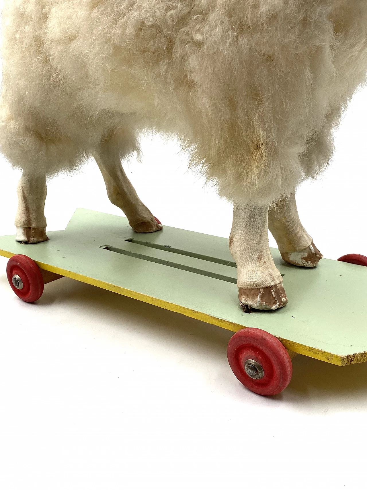 Wool and wood toy sheep with wheels 20