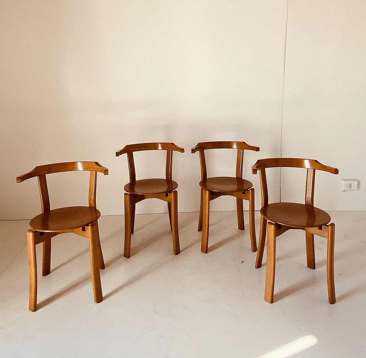 4 Chairs in curved solid beech, 1970s 3