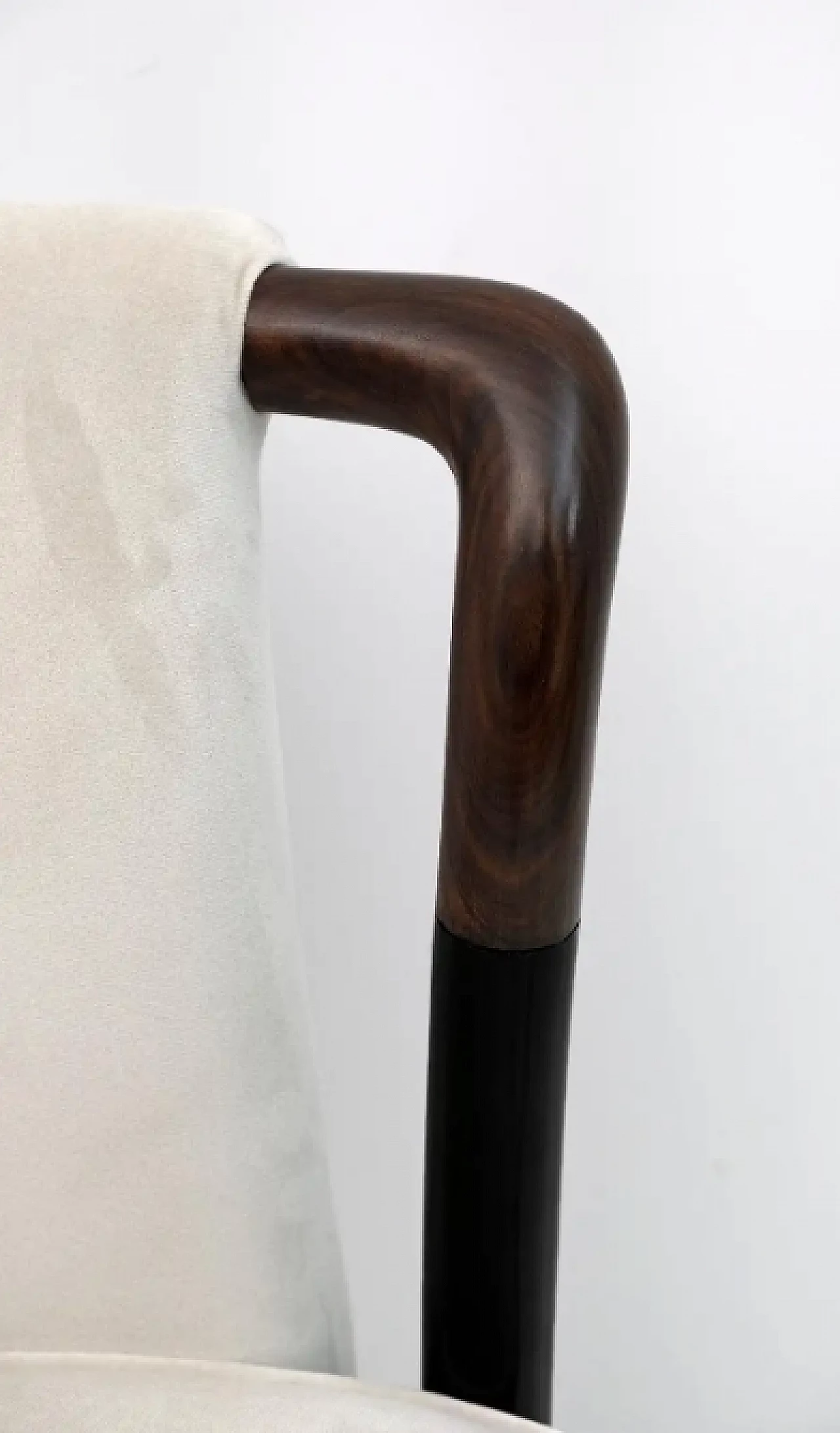 Poltrona in velluto Progetti di Giorgetti, anni '80 6