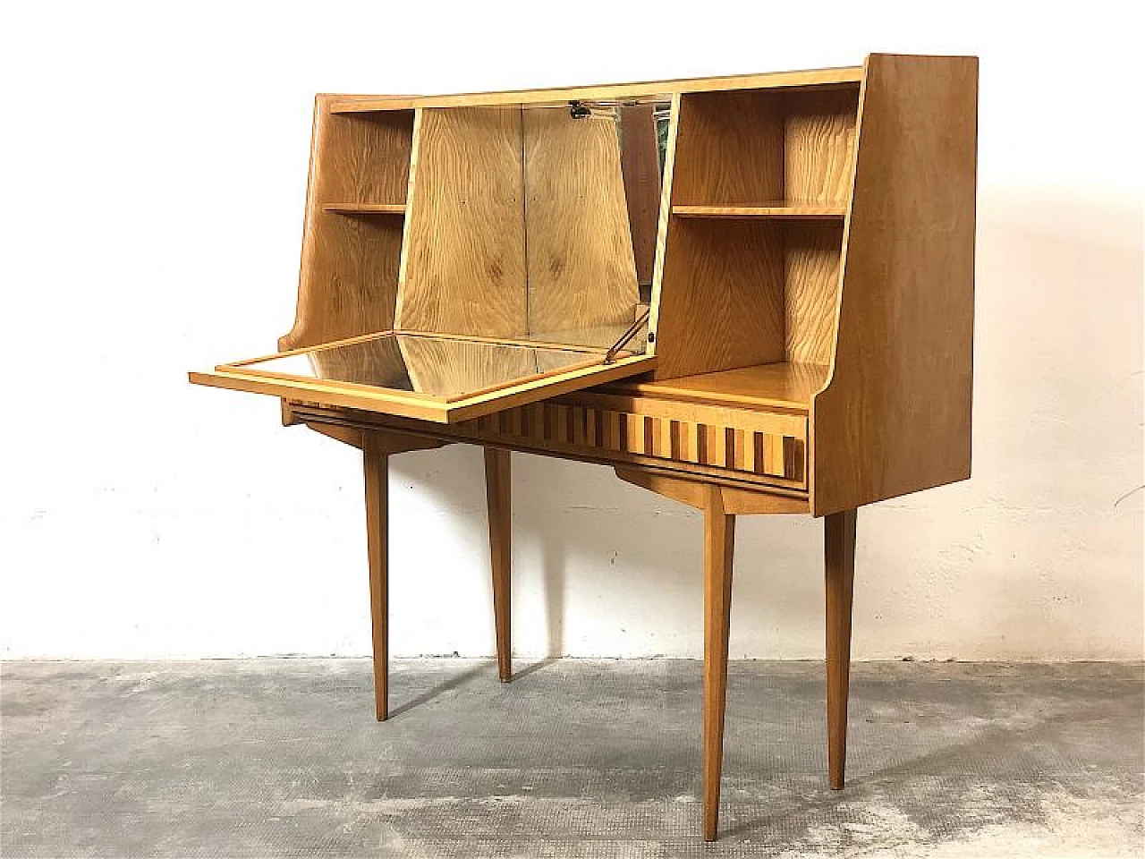 Beech and walnut cabinet, 1960s 14