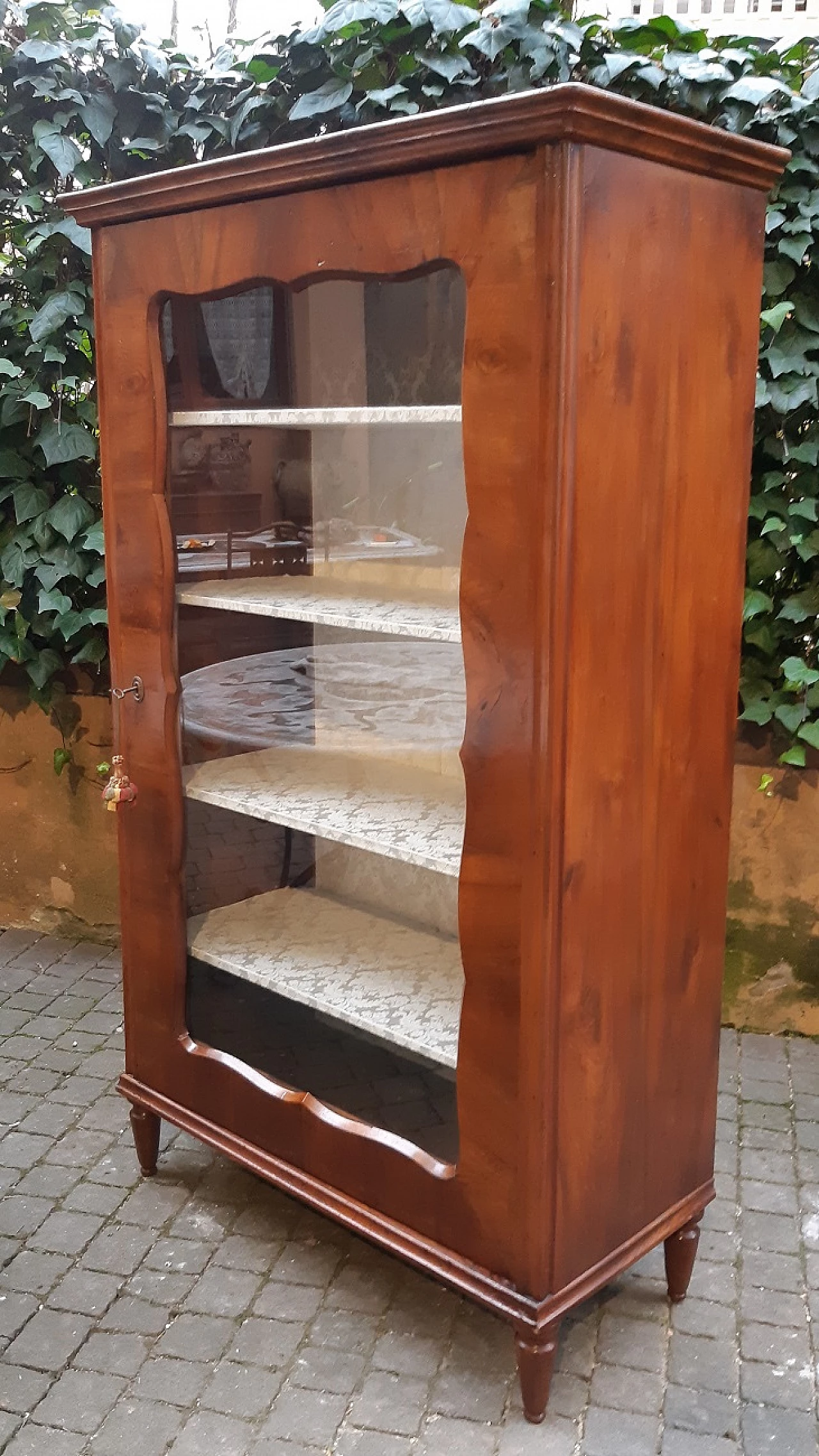 Vetrina Biedermeier in noce, primo '800 3