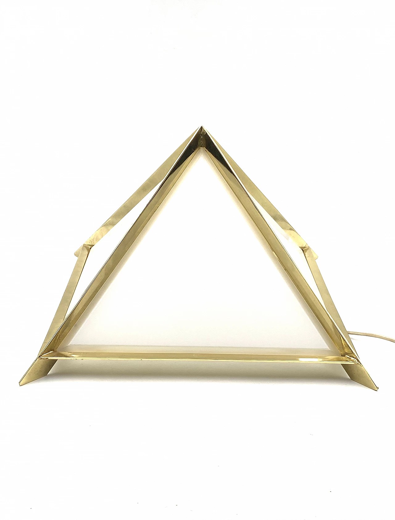 Lampada da tavolo piramidale in ottone e vetro di Christos, anni '70 20