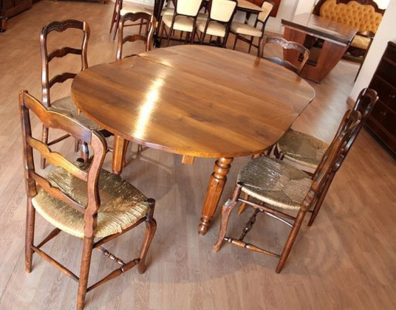 6 Oak chairs and walnut extendable table, 19th century 2
