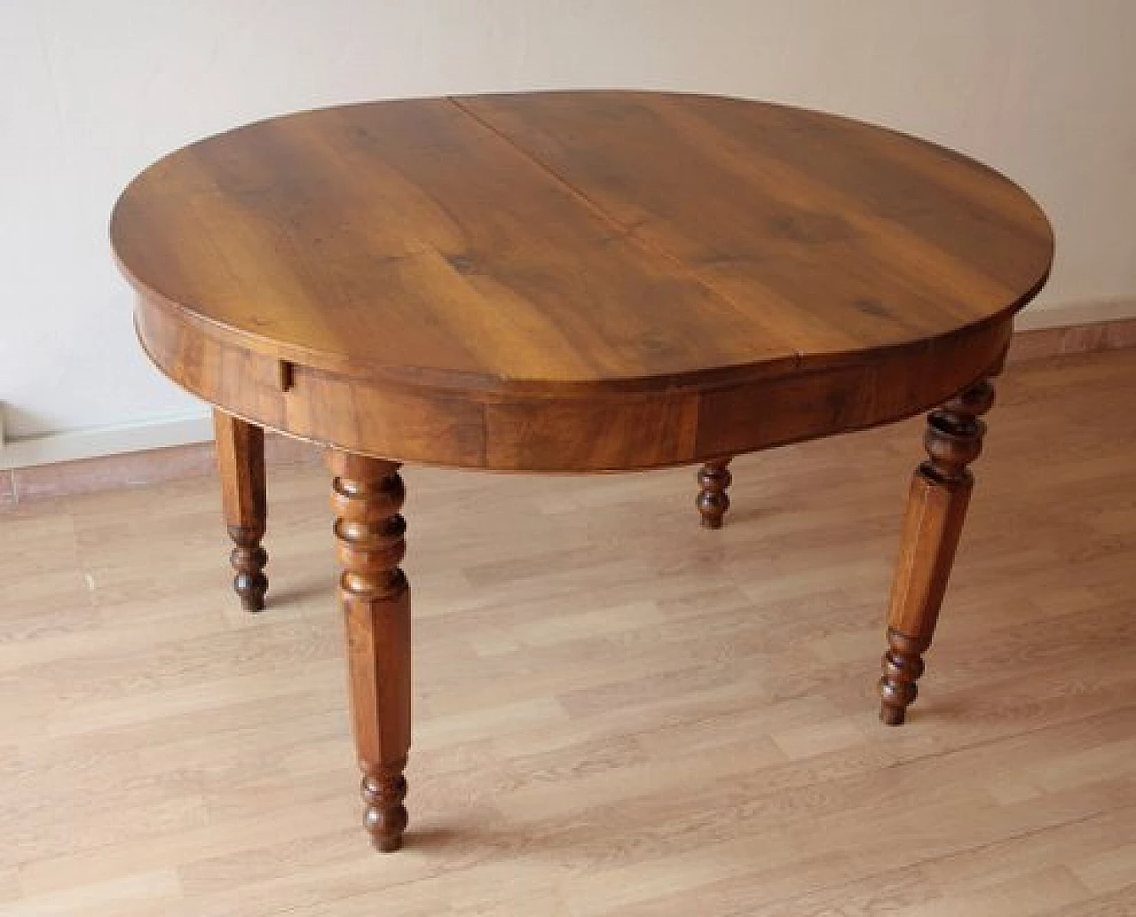 6 Oak chairs and walnut extendable table, 19th century 9