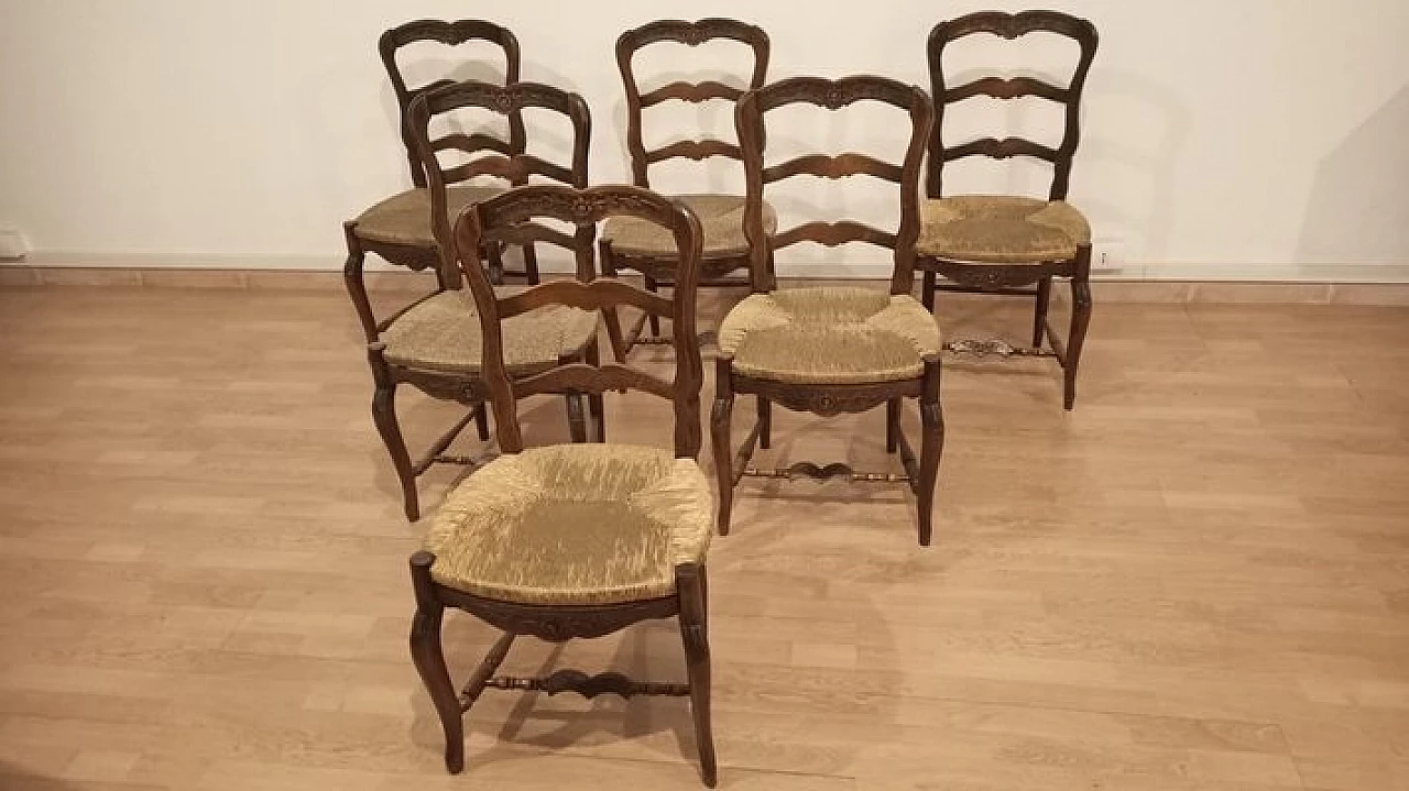 6 Oak chairs and walnut extendable table, 19th century 19