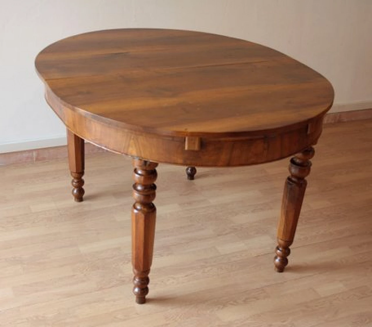 6 Oak chairs and walnut extendable table, 19th century 25