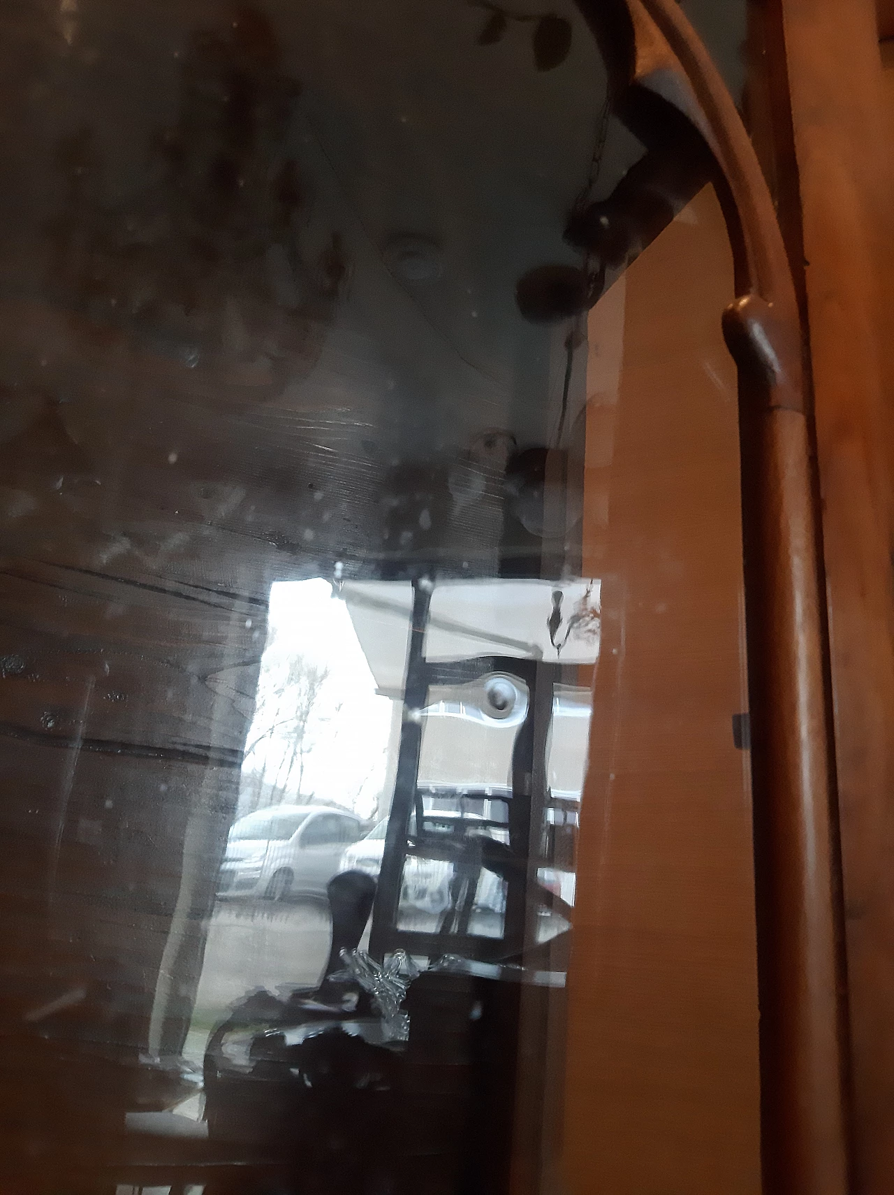 Louis Philippe display case in solid walnut with cymatium, 19th century 4