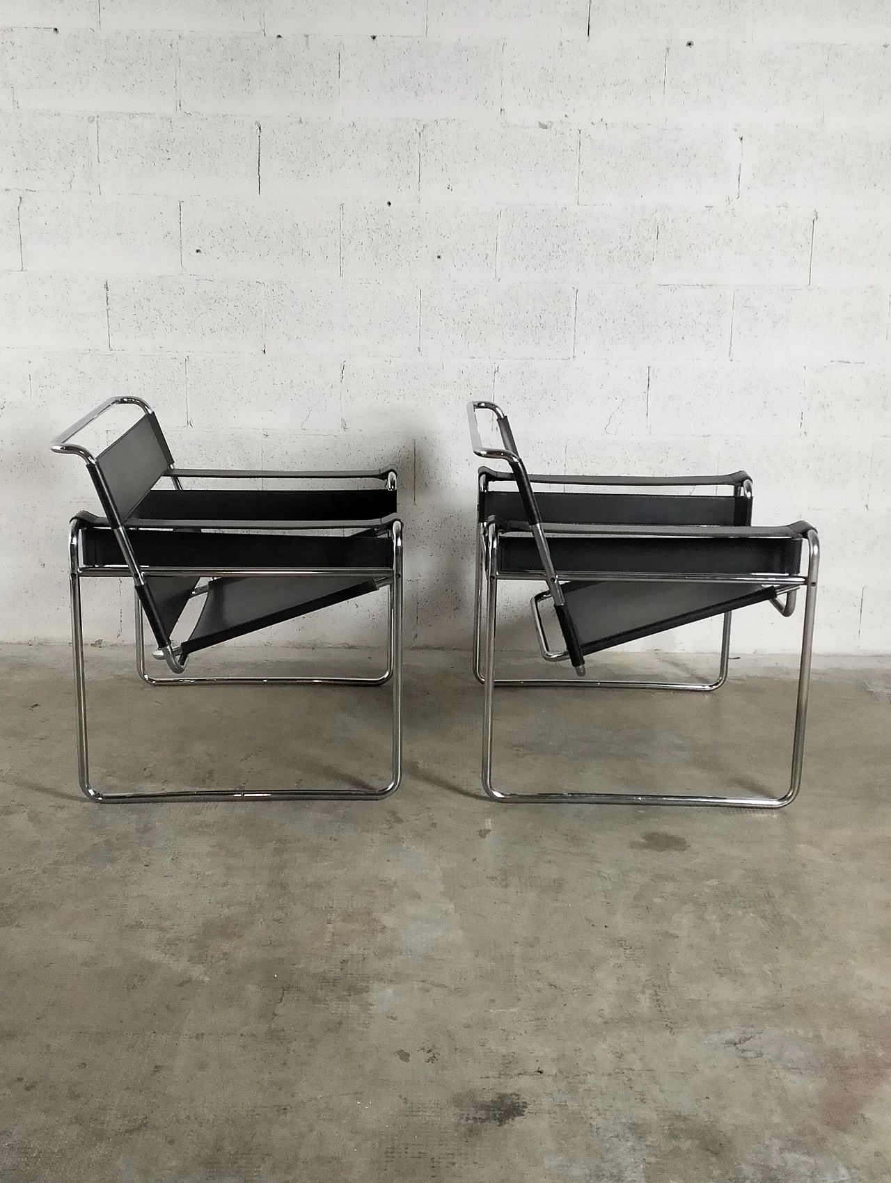 Pair of Wassily B3 brown leather armchairs by Breuer for Gavina, 1960s 4