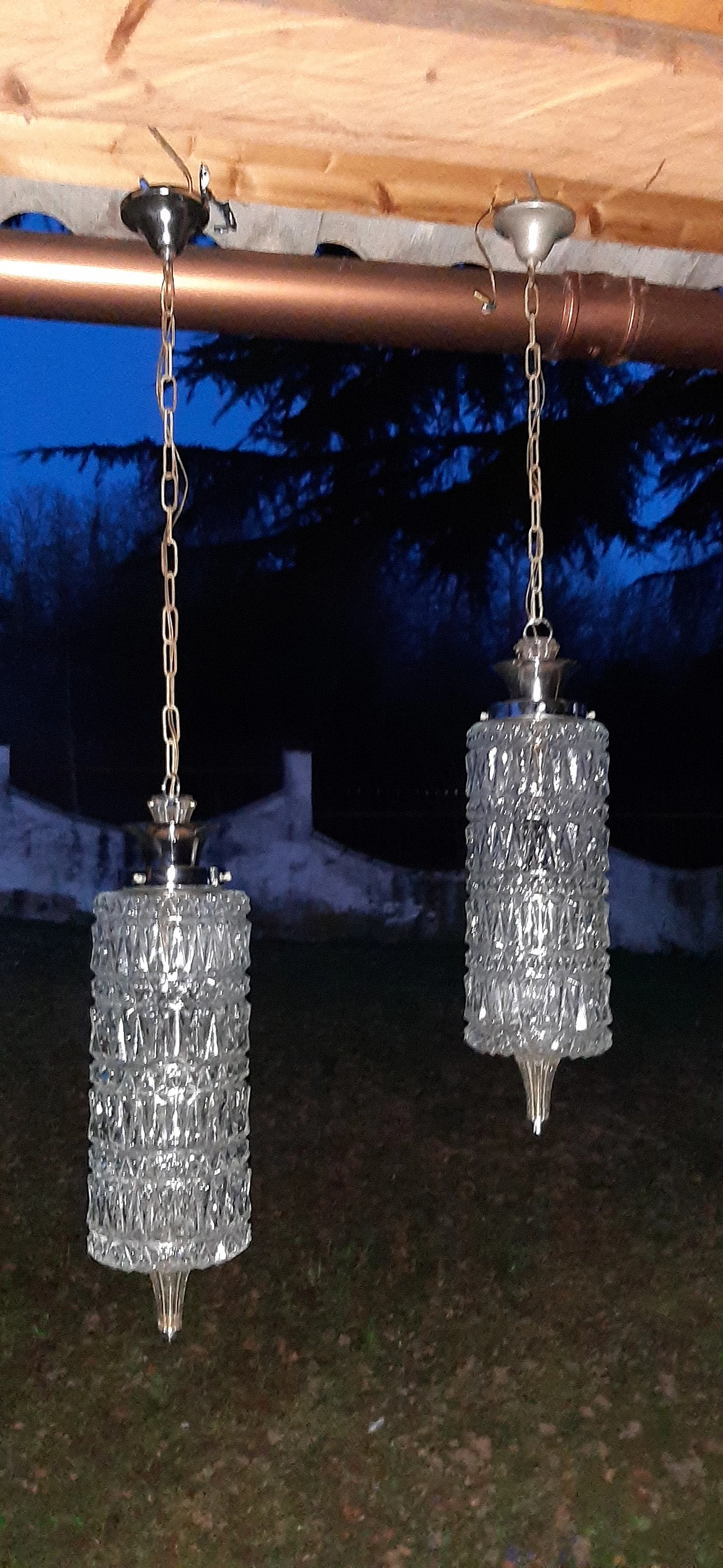 Coppia di lampadari in vetro pressato, cromo e plastica, anni '60 11