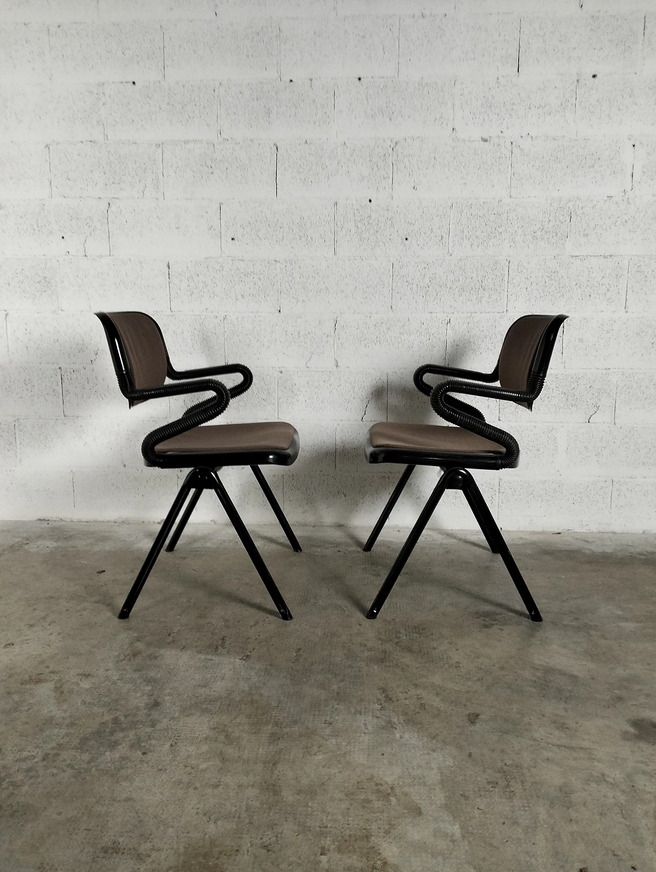 Pair of Vertebra armchairs by Ambasz and Piretti for OpenArk/Anonima Castelli, 1970s 4