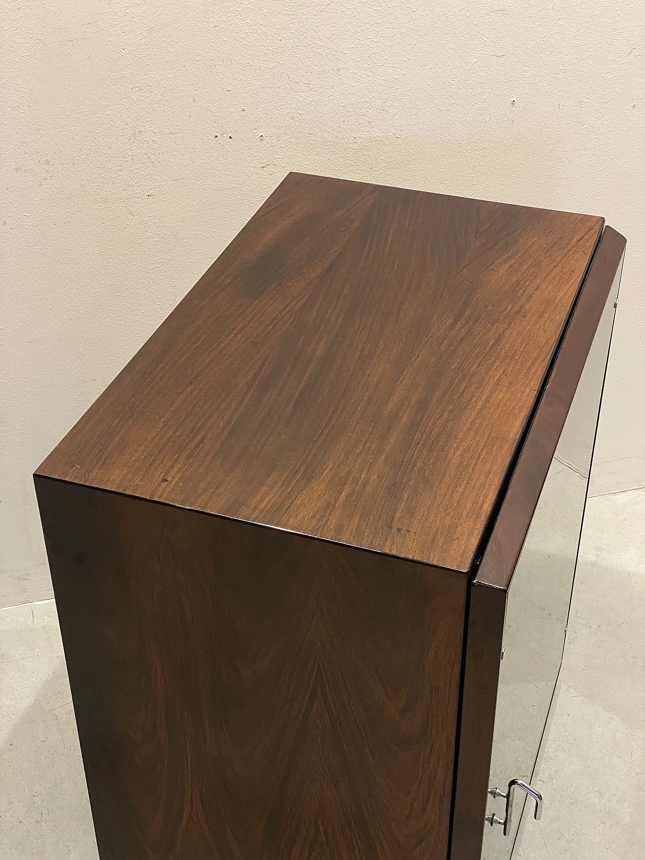 Credenza in palissandro e vetro nero di Vittorio Introini per Saporiti, anni '70 6