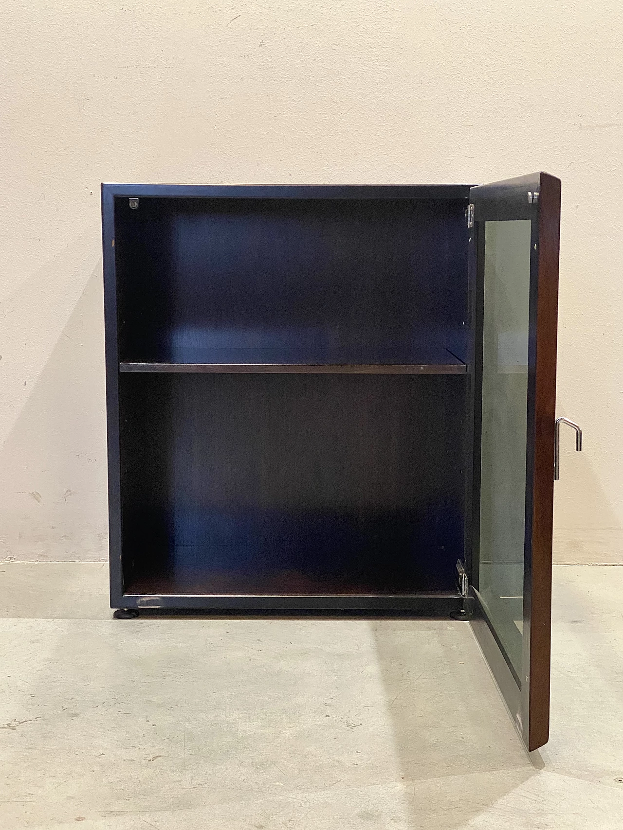 Rosewood and black glass sideboard by Vittorio Introini for Saporiti, 1970s 7