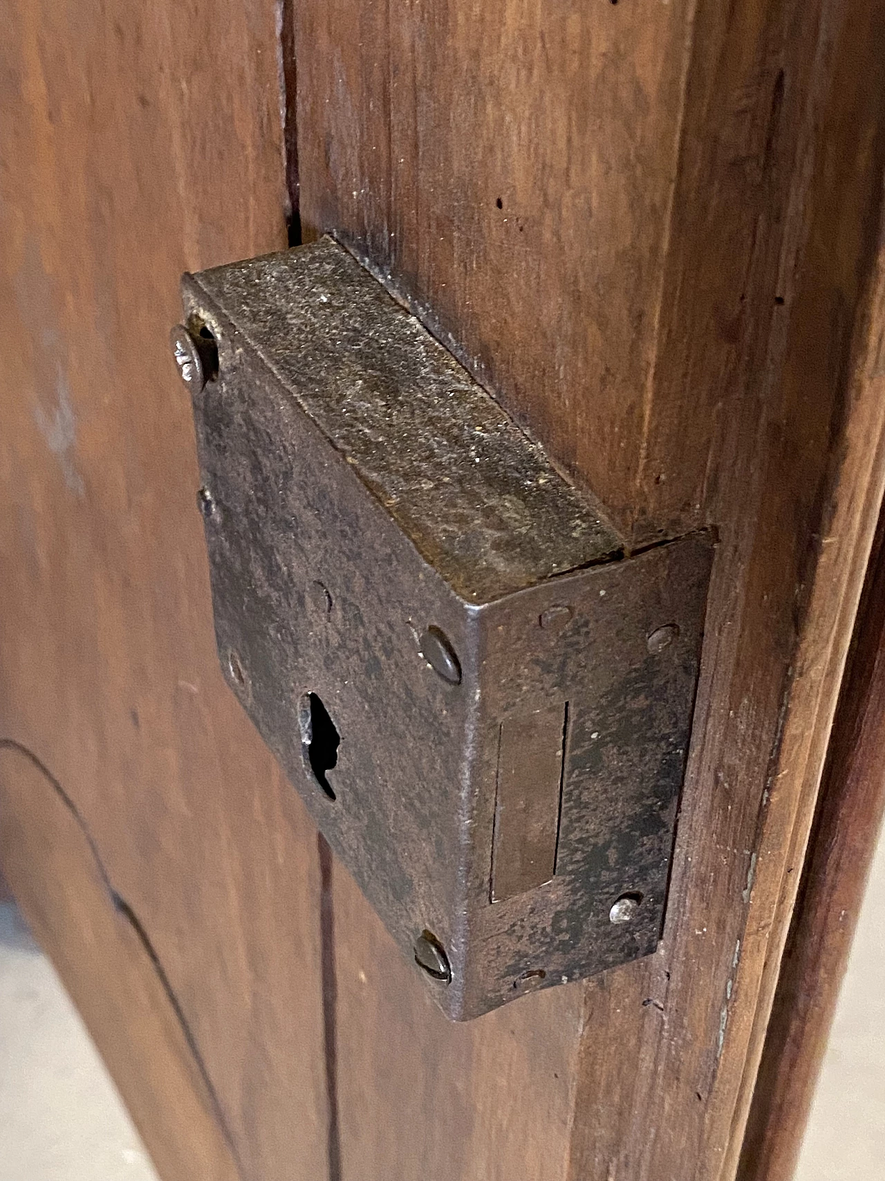Two-door walnut sideboard, 18th century 11
