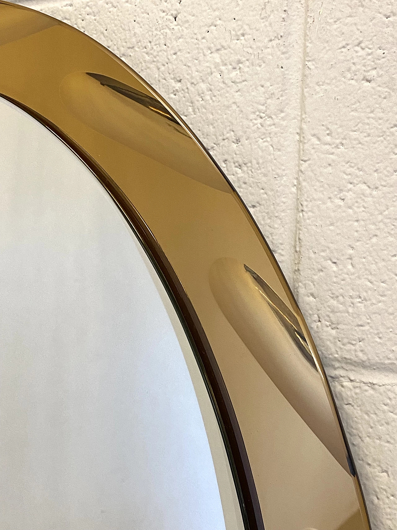 Specchio ovale in vetro ambrato di Cristal Art, anni '70 3