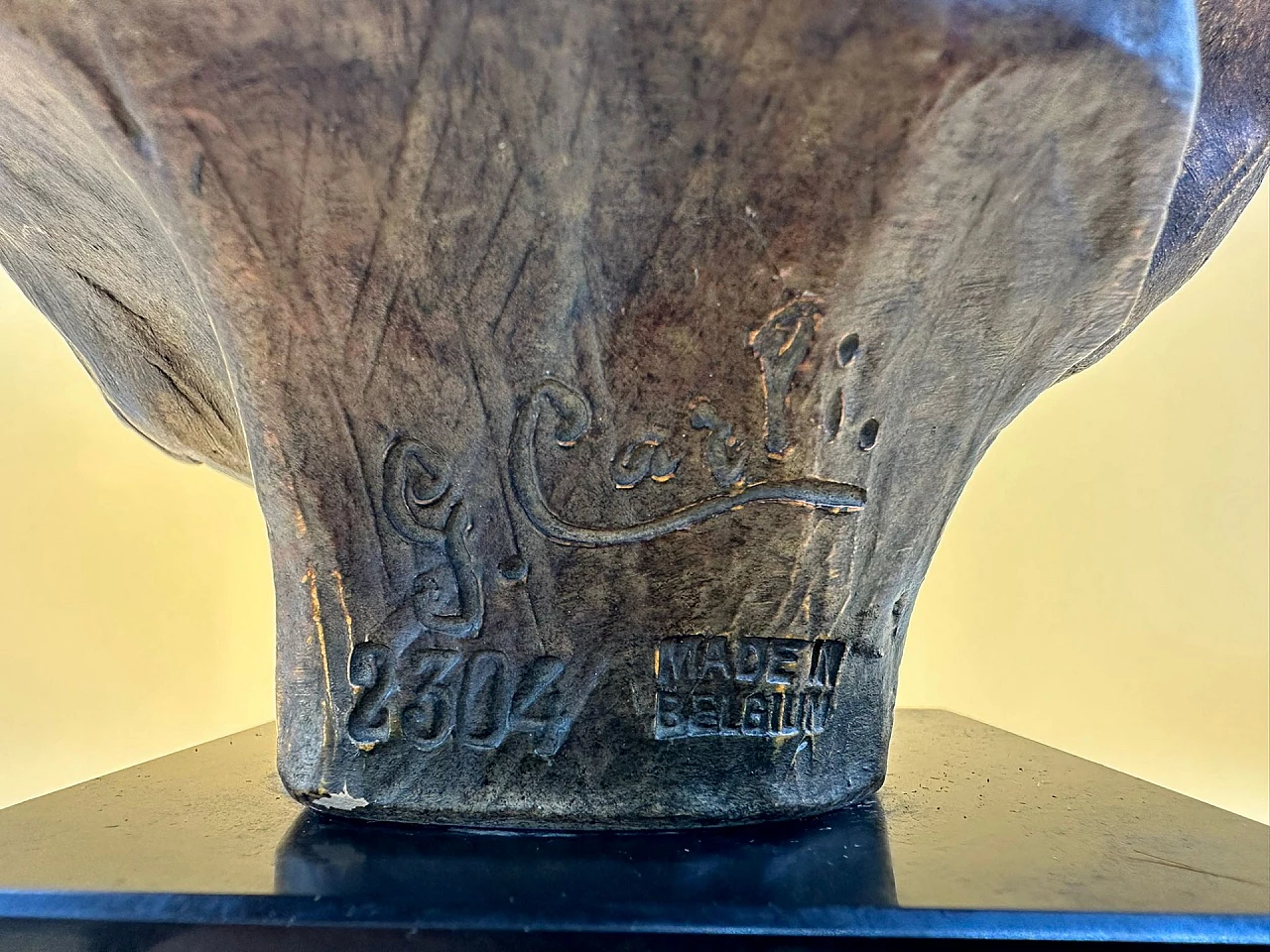 Scultura in bronzo con testa di Faraona di G. Carli 3