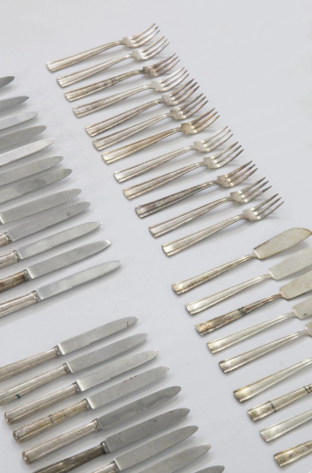48 Silver-plated metal cutlery by Gio Ponti for Krupp, 1950s 4