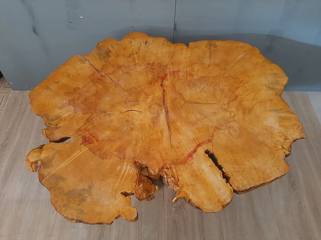 Plane tree wood and iron coffee table 10