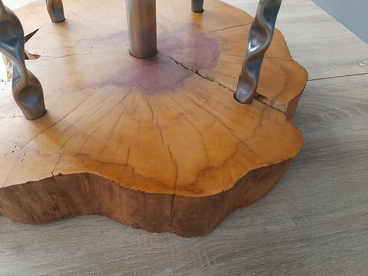 Plane tree wood and iron coffee table 11