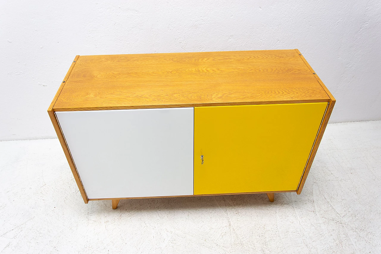 Yellow and white U-450 sideboard by Jiri Jiroutek for Interier Praha, 1960s 6