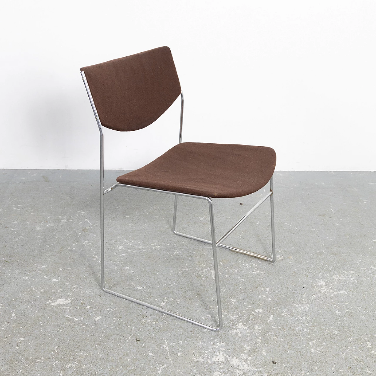 6 metal and fabric stacking chairs, 1970s 10