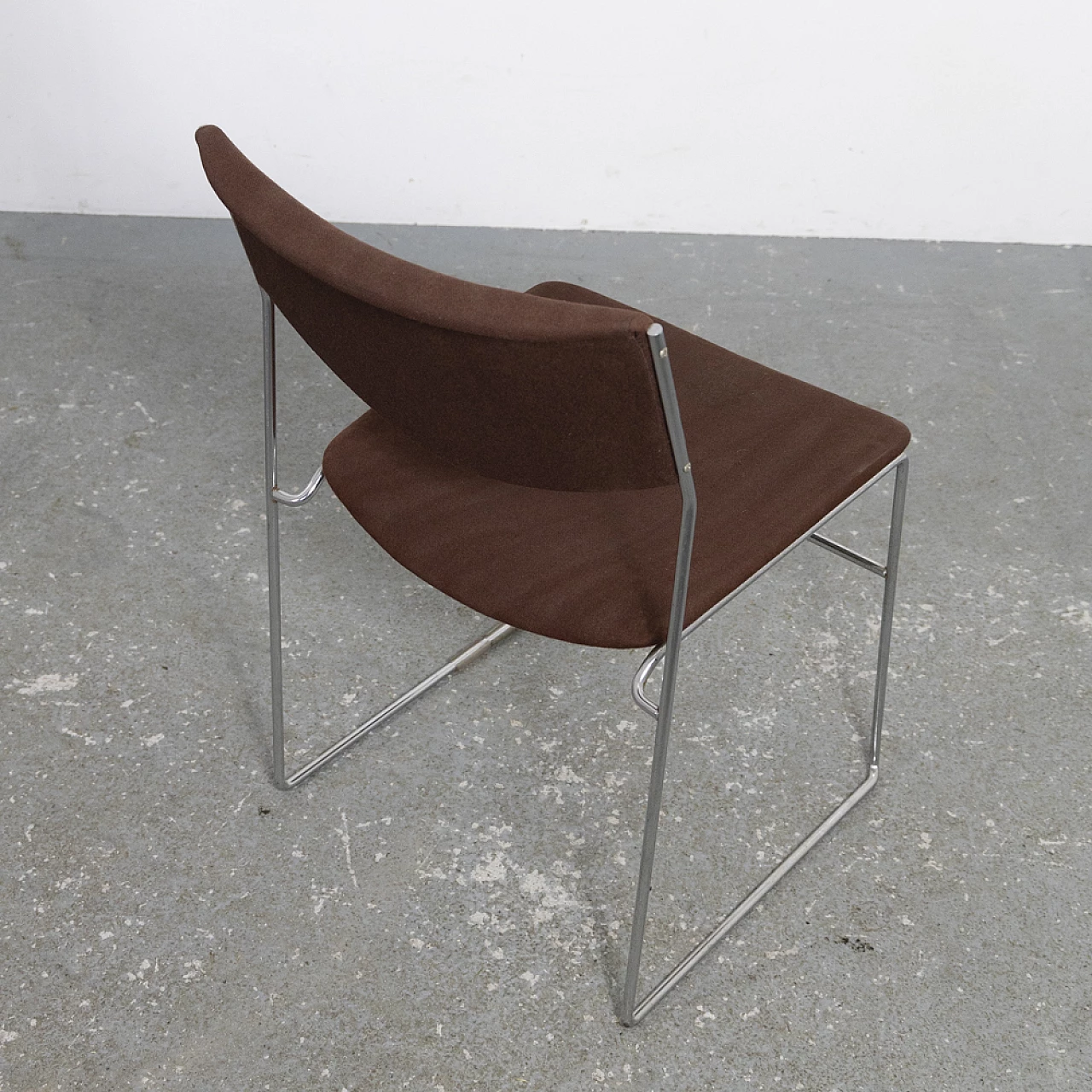 6 metal and fabric stacking chairs, 1970s 14