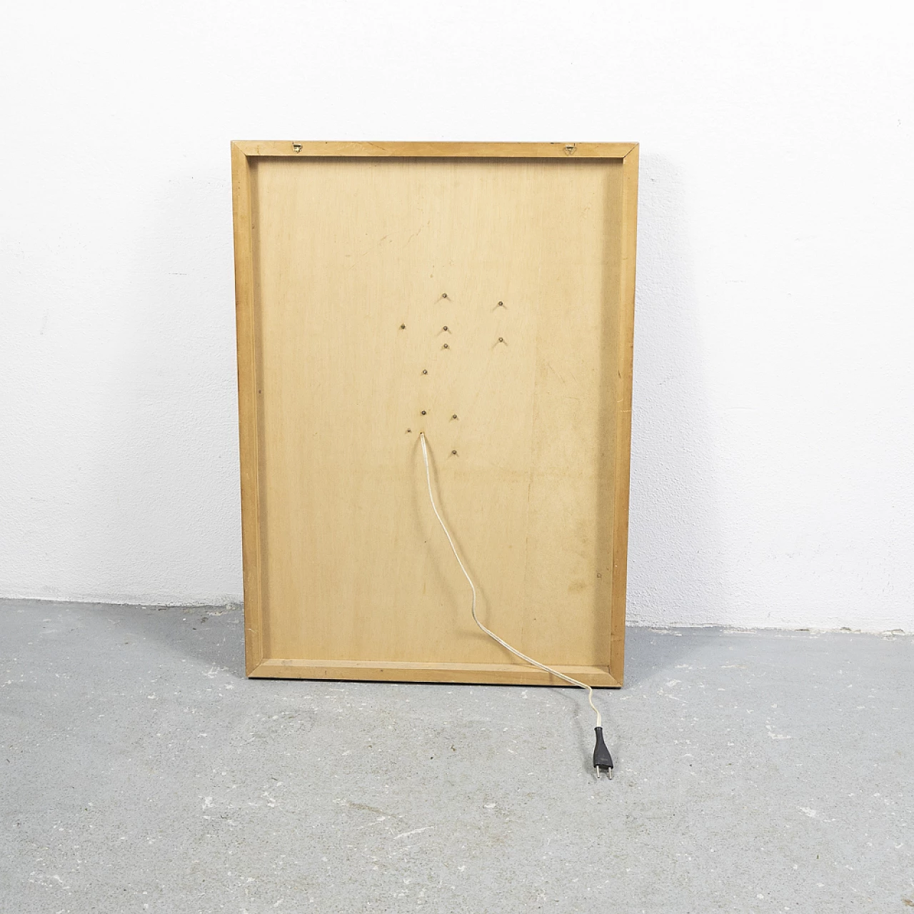 Lampada da parete scultorea in metallo lavorato, anni '70 15