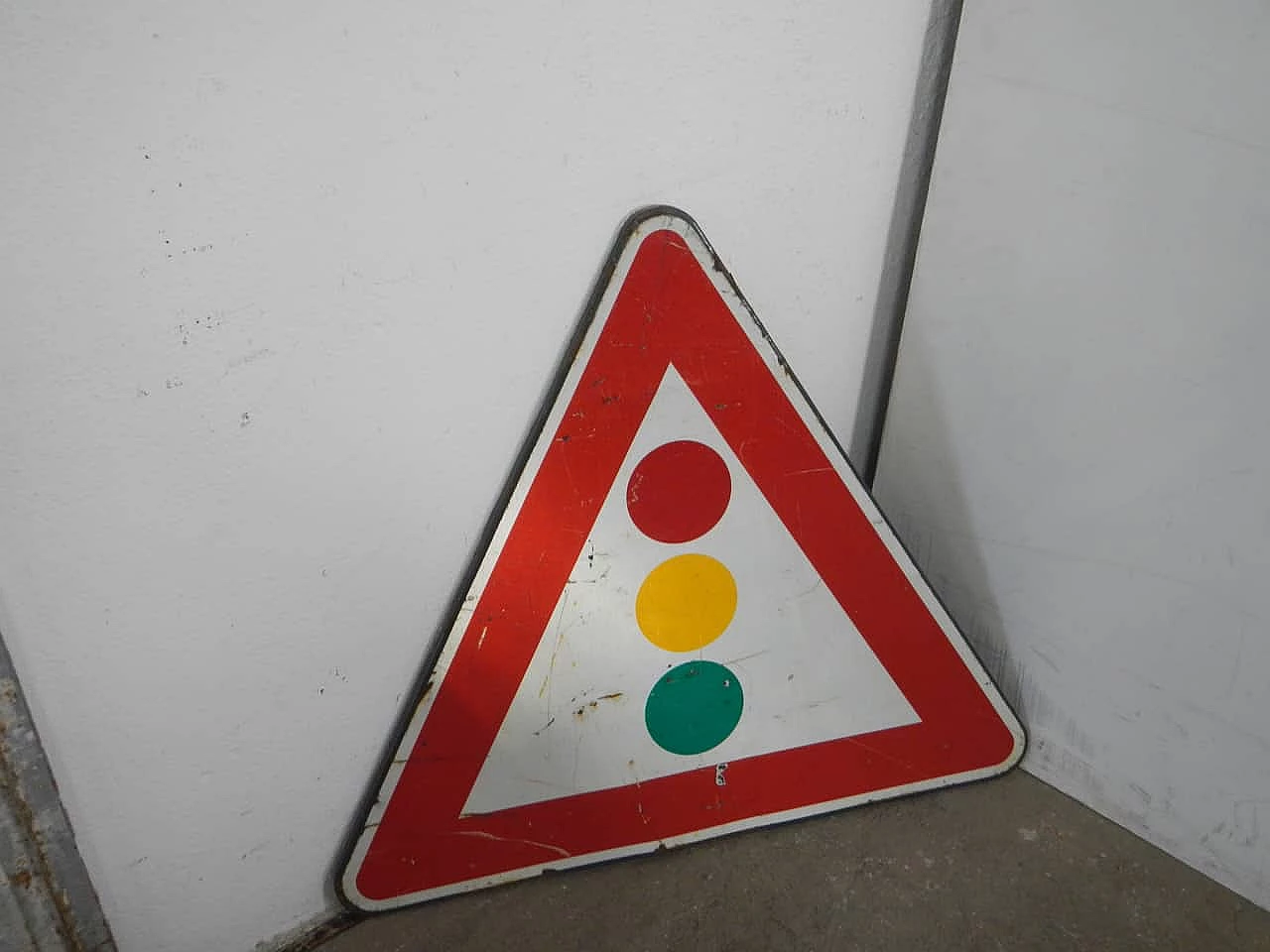 Cartello stradale in metallo di Moritsch Belluno, anni '80 1