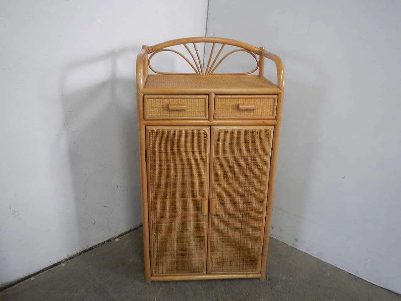 Credenza scarpiera in rattan e abete, anni '70 1