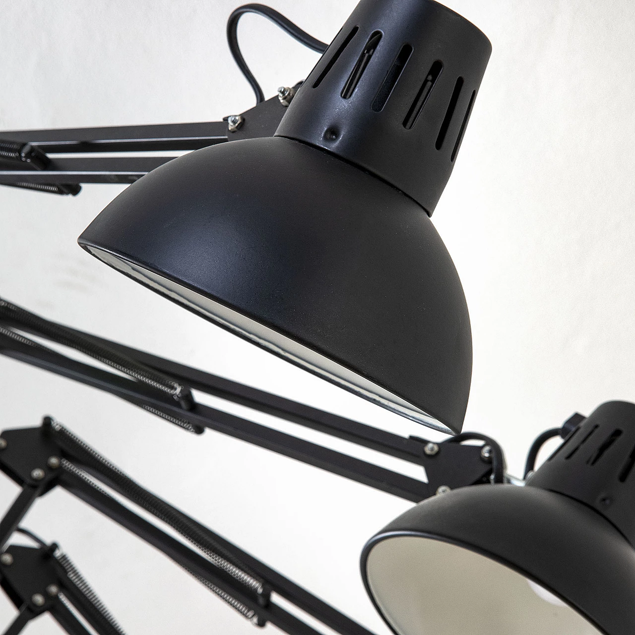 Dear Ingo chandelier by Ron Gilad for Moooi with 16 directional arms 9