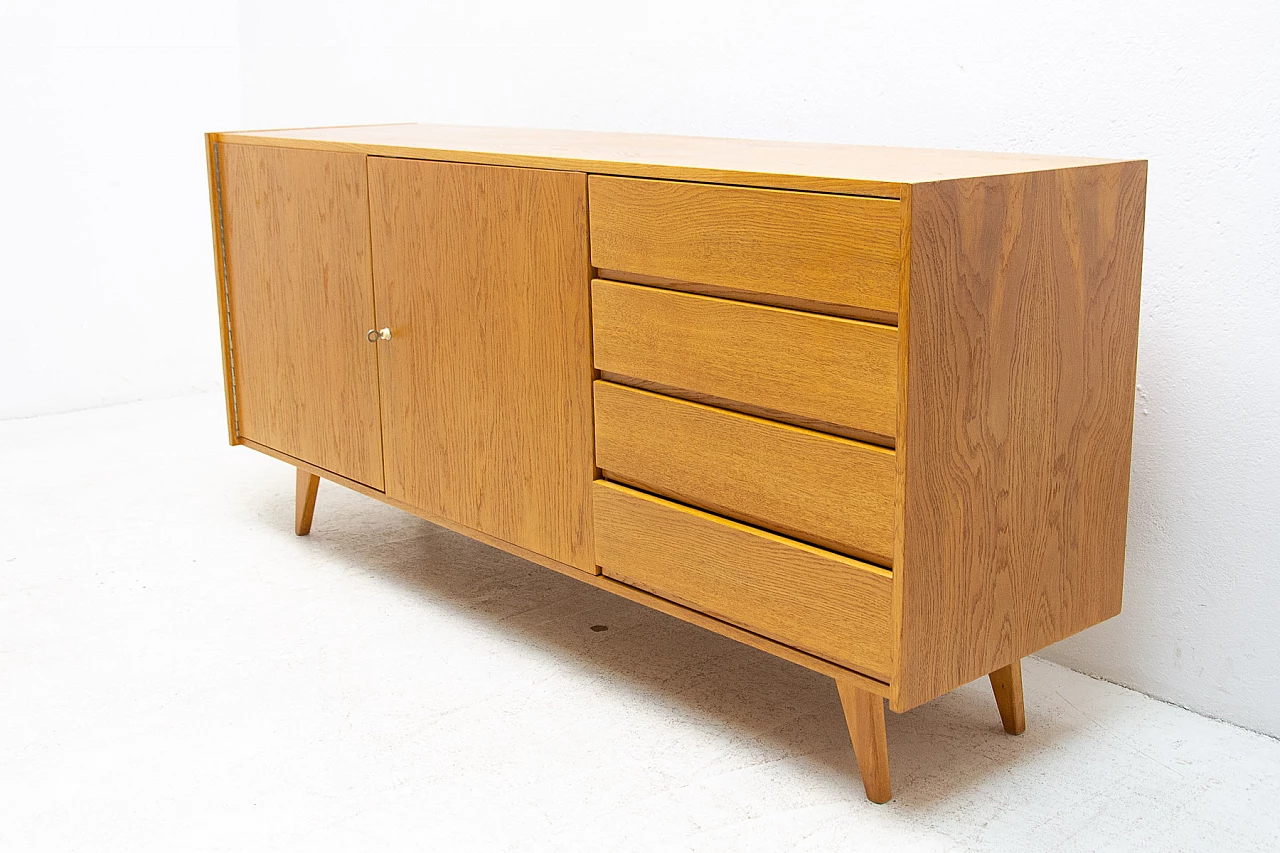 Credenza U-458 in faggio e compensato di Jiri Jiroutek per Interier Praha, anni '60 2
