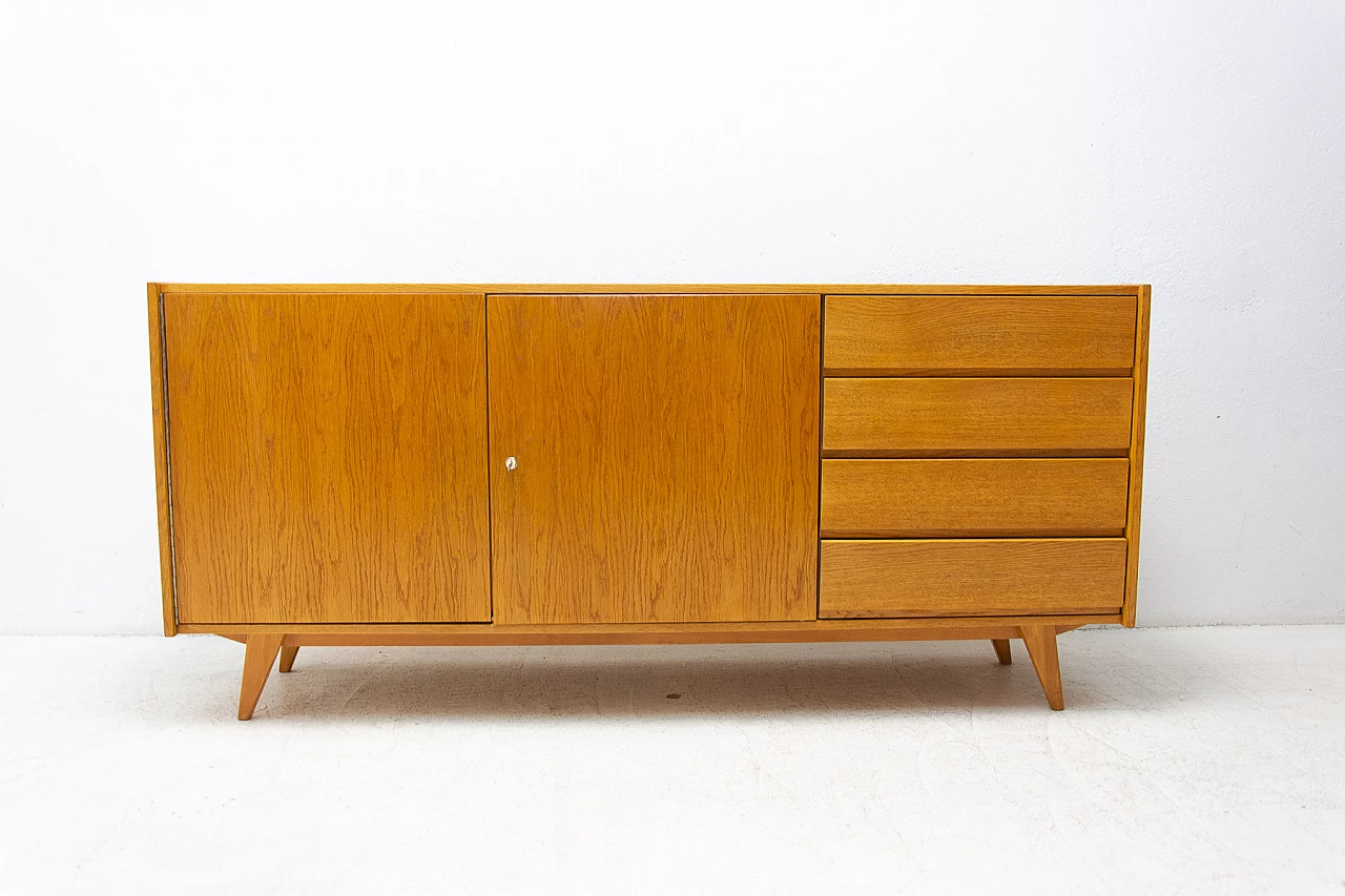 Credenza U-458 in faggio e compensato di Jiri Jiroutek per Interier Praha, anni '60 17