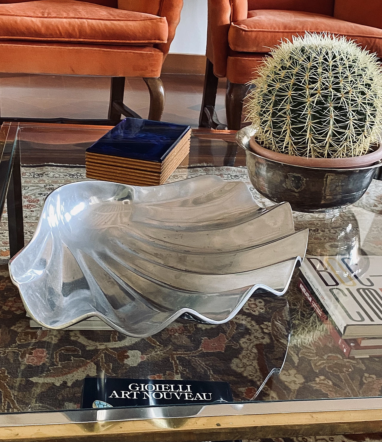 Shell-shaped vide poche, 1960s 4