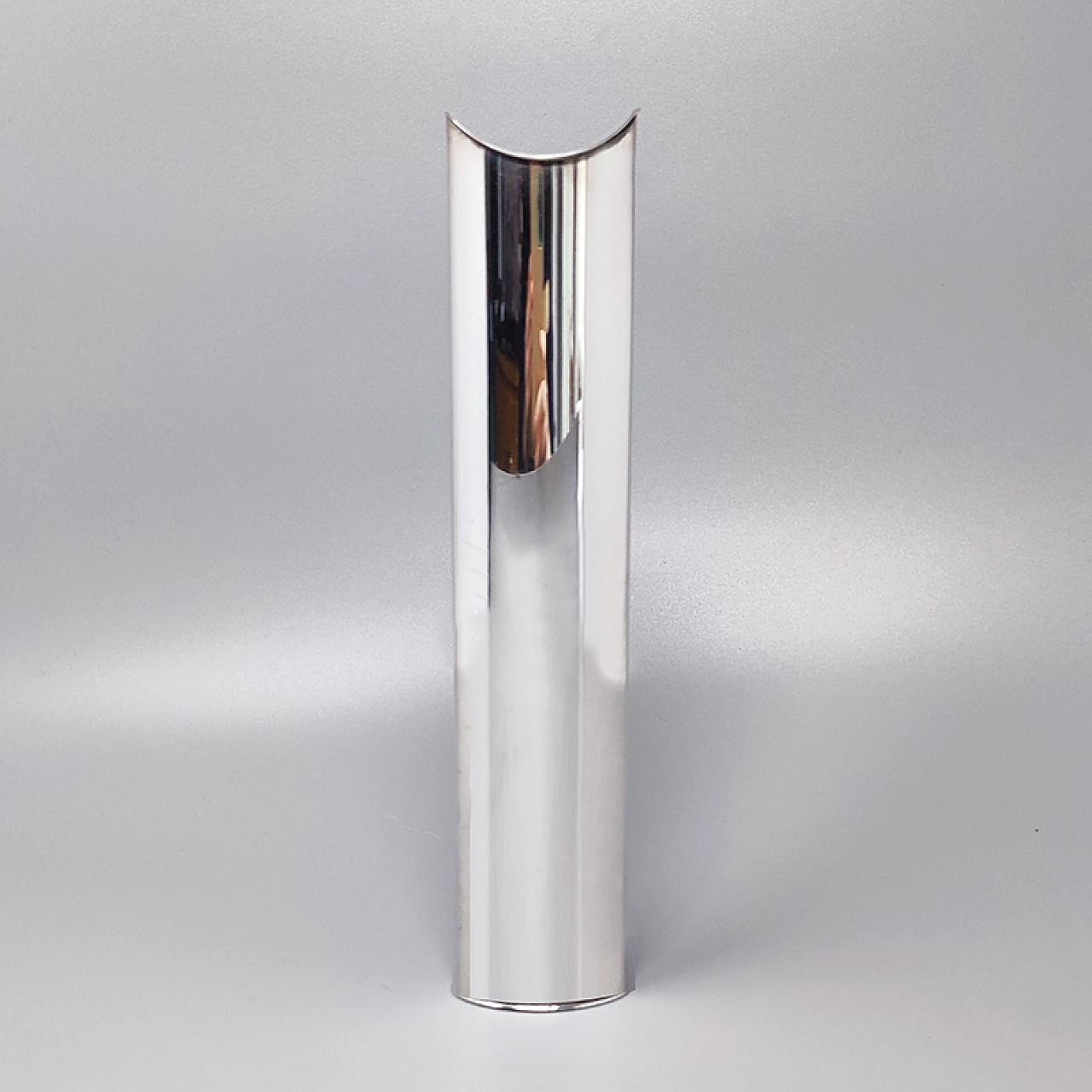 Giselle vase in plated silver by Lino Sabattini, 1970s 1