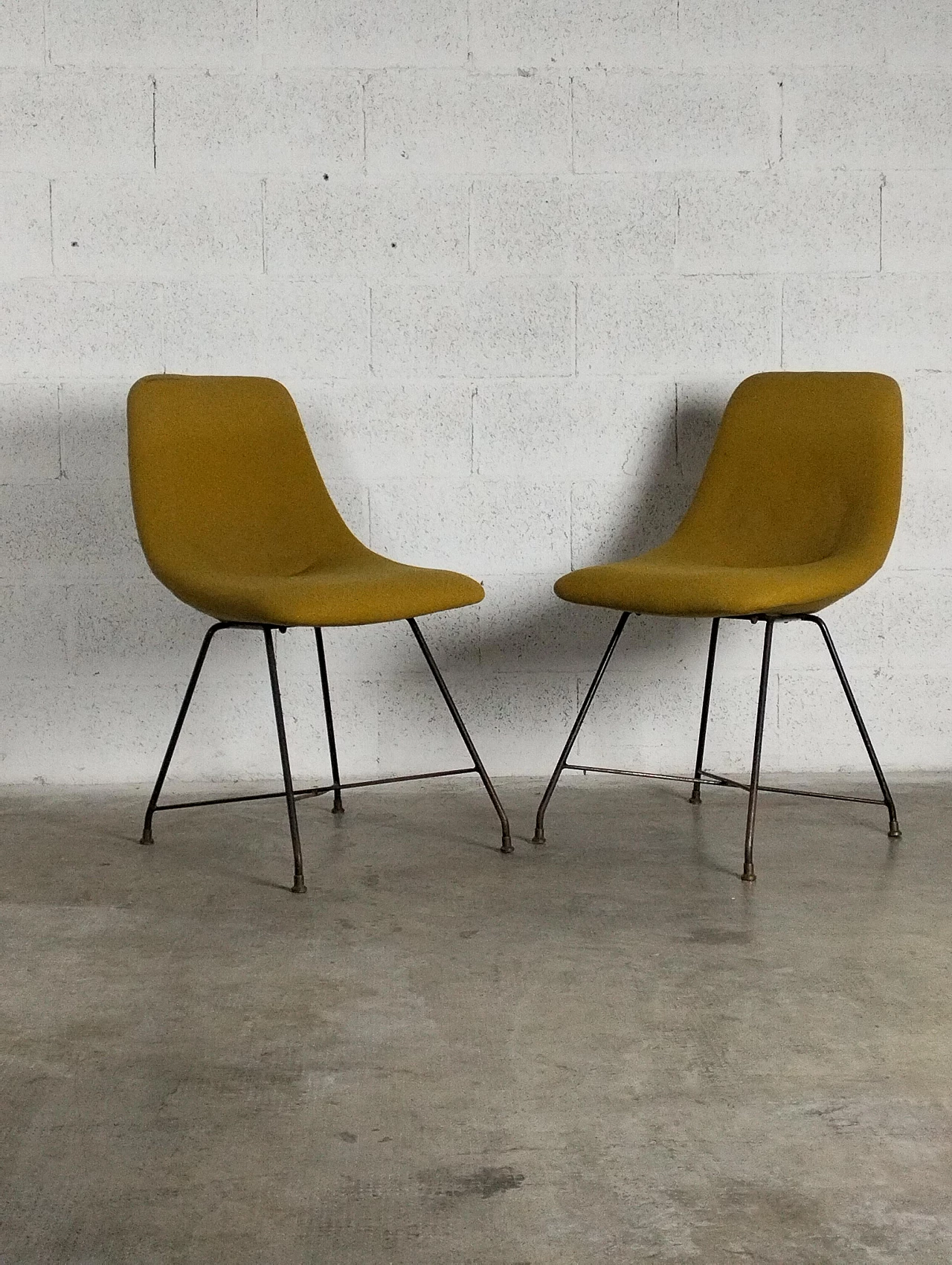 Pair of Aster chairs by Augusto Bozzi for Saporiti, 1960s 2