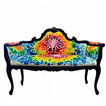 Divanetto in legno e tessuto dipinto a mano