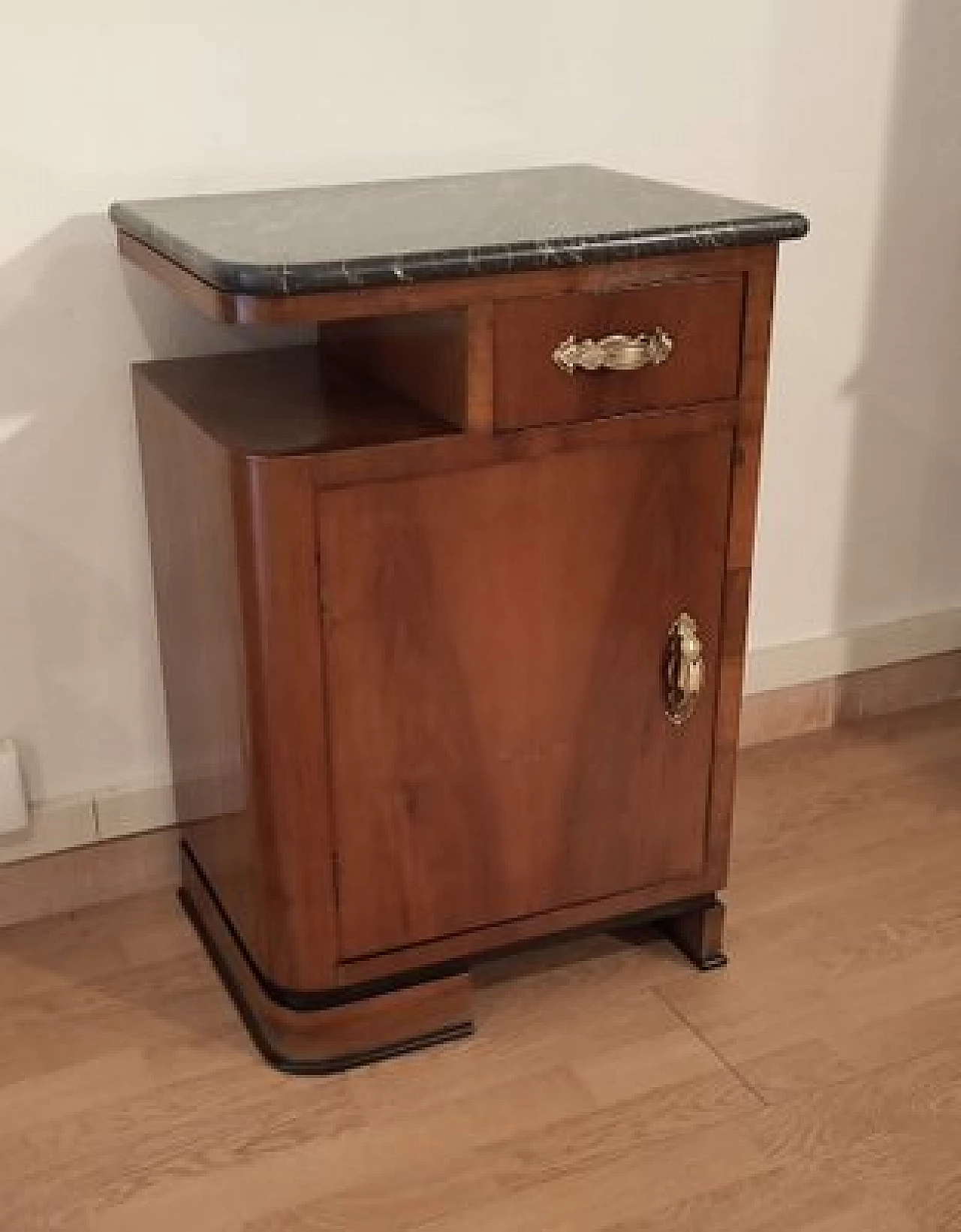 Pair of Art Deco walnut bedside tables with marble top, 1930s 7
