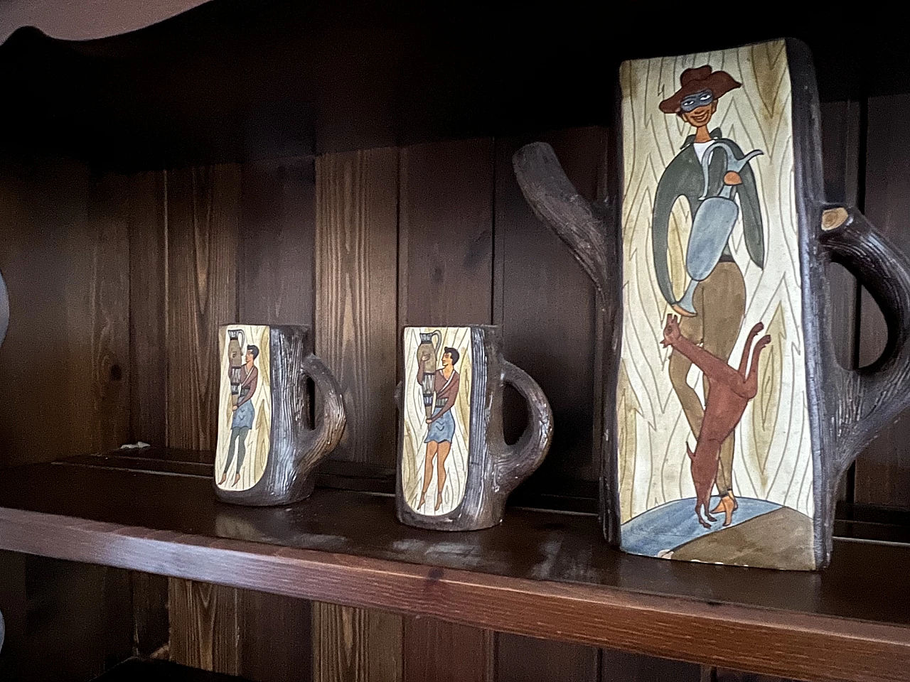 6 Tazze e brocca in ceramica dipinta effetto legno di Deruta, anni '60 2